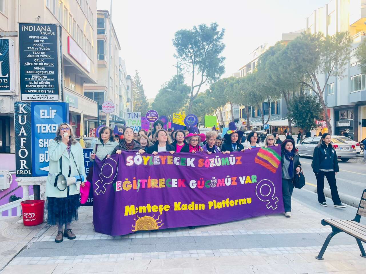 Menteşe’de 8 Mart’ta Kadınlar Meydana Çıktı 3